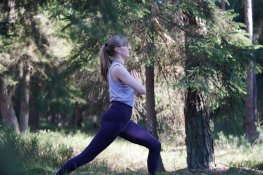 LoSaGa | Intuitives Yoga über den Dächern von Bad Driburg - Nacken - VHS, 25. 08.2026; 15:00 Uhr